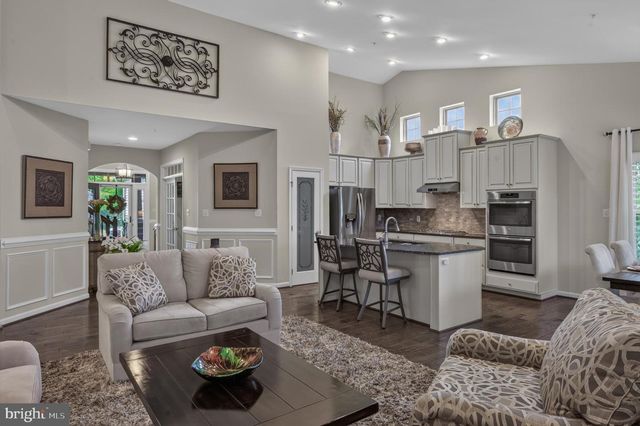 1123 LONG FARM CIR, Brunswick, MD 21716