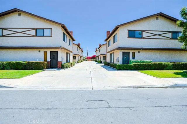 8860 La Salle 4, Cypress, CA 90630