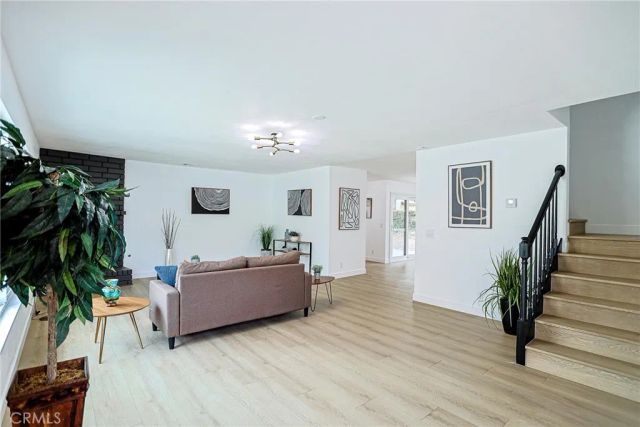 8860 La Salle 4, Cypress, CA 90630