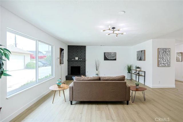 8860 La Salle 4, Cypress, CA 90630