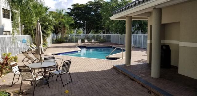 11277 W Atlantic Blvd 205, Coral Springs, FL 33071