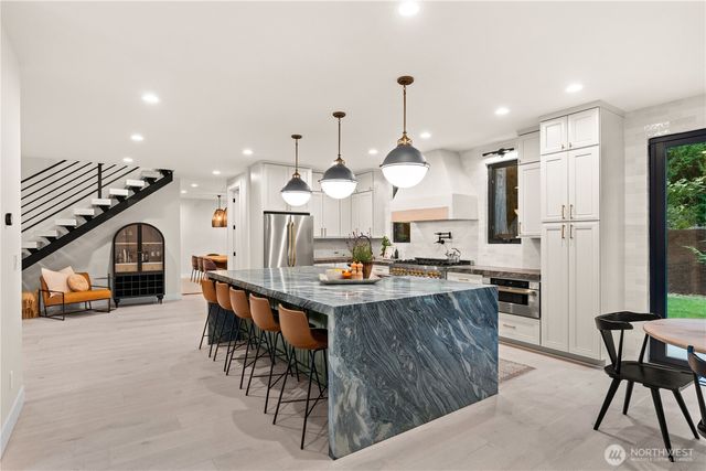 6017 53rd Street NW, Gig Harbor, WA 98335