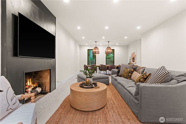 6017 53rd Street NW, Gig Harbor, WA 98335