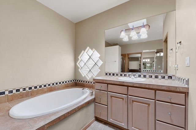 5304 SACATE Avenue NW, Albuquerque, NM 87120