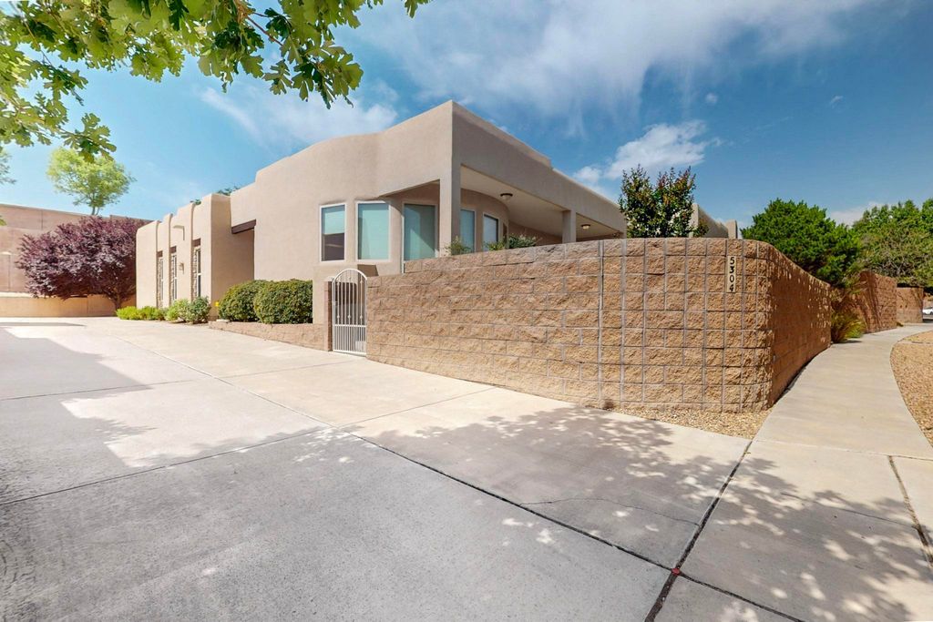 5304 SACATE Avenue NW, Albuquerque, NM 87120