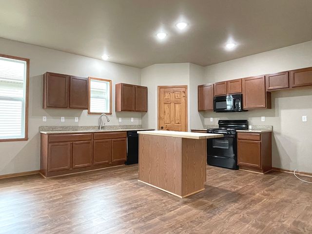 7447 Silo Street, Machesney Park, IL 61115