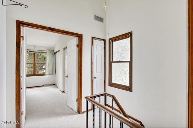 6 Wilton Court, Halfmoon, NY 12065