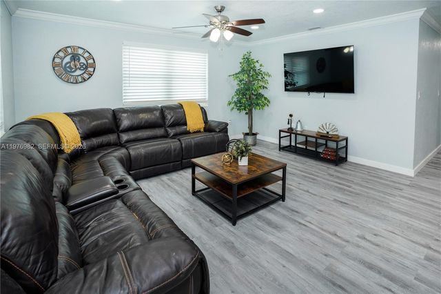 1647 NW 29th Ave, Miami, FL 33125