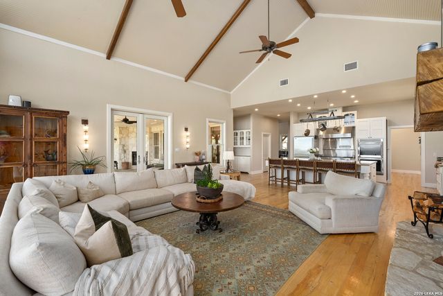 140 KUNTZ RUN, Bulverde, TX 78163