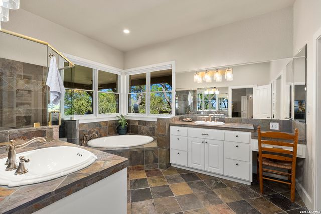 140 KUNTZ RUN, Bulverde, TX 78163