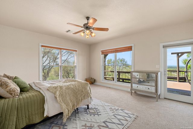 140 KUNTZ RUN, Bulverde, TX 78163