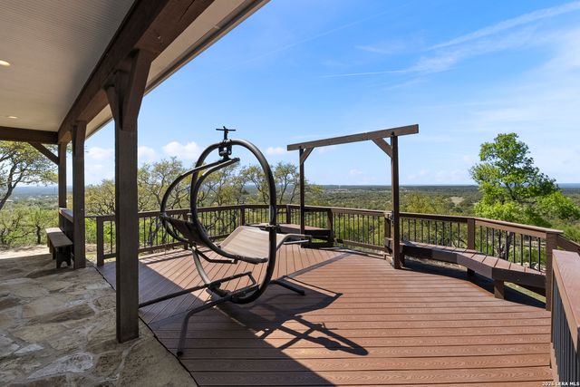 140 KUNTZ RUN, Bulverde, TX 78163
