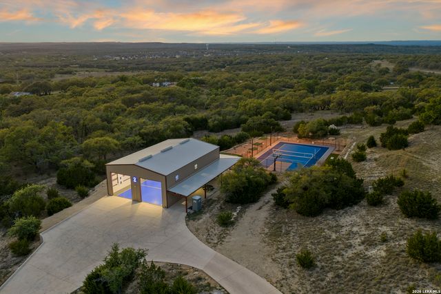 140 KUNTZ RUN, Bulverde, TX 78163