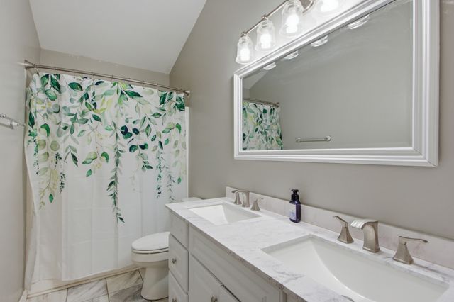 1230 Baker Creek Dr, Spring Hill, TN 37174