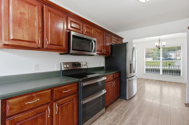 1230 Baker Creek Dr, Spring Hill, TN 37174