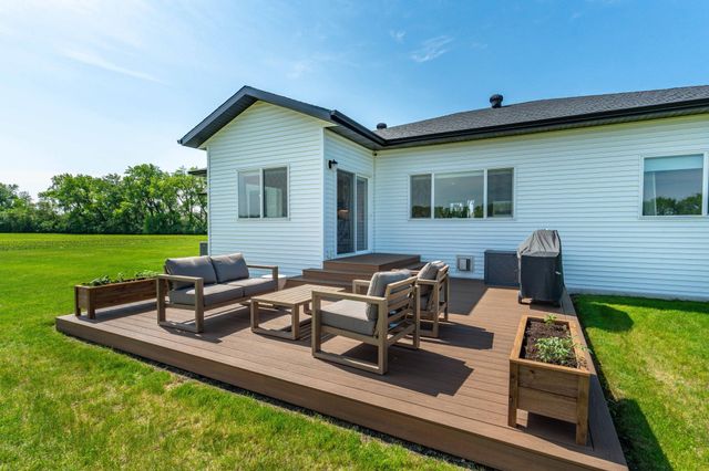 1426 SUMMERWOOD Trail W, Dilworth, MN 56529