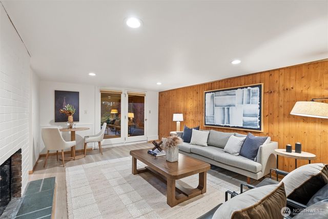 18431 High Street, Edmonds, WA 98020