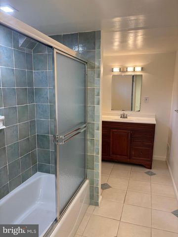 1249 DERBYSHIRE RD, Potomac, MD 20854