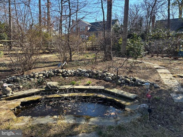 1249 DERBYSHIRE RD, Potomac, MD 20854