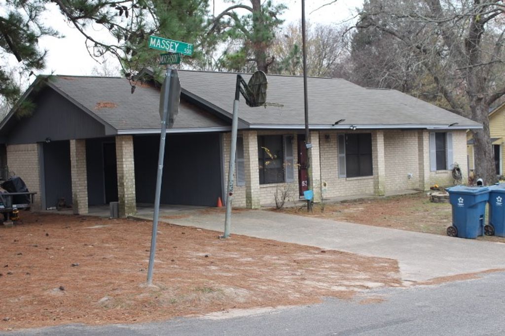 538 E Massey Street, Athens, TX 75751