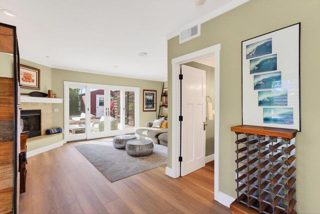 3844 Floral Court, Santa Cruz, CA 95062