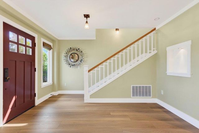 3844 Floral Court, Santa Cruz, CA 95062