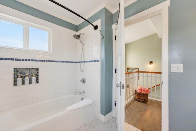 3844 Floral Court, Santa Cruz, CA 95062