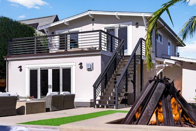 3844 Floral Court, Santa Cruz, CA 95062