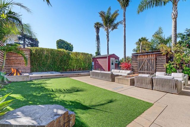 3844 Floral Court, Santa Cruz, CA 95062