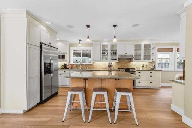 3844 Floral Court, Santa Cruz, CA 95062