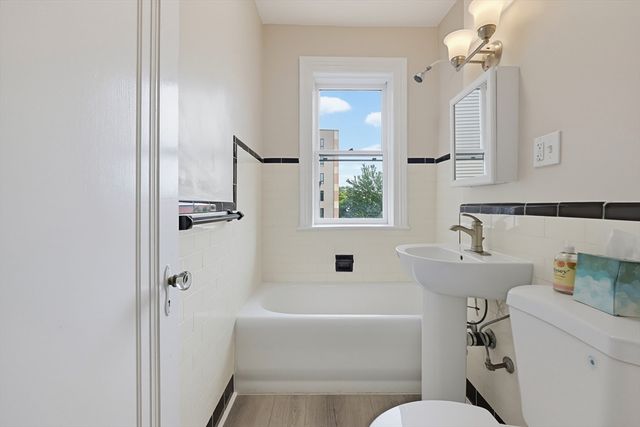 1662 Commonwealth Ave 43, Boston, MA 02135
