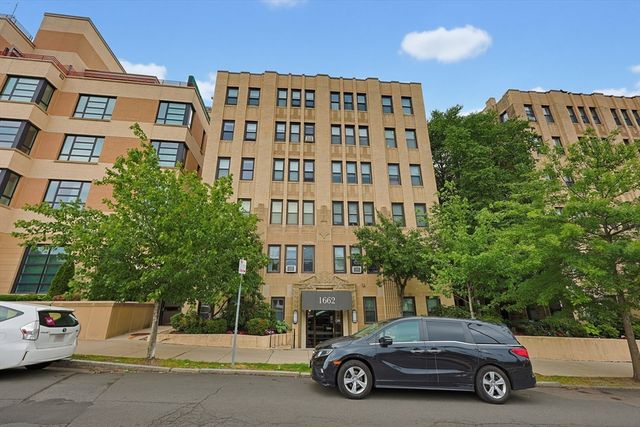 1662 Commonwealth Ave 43, Boston, MA 02135