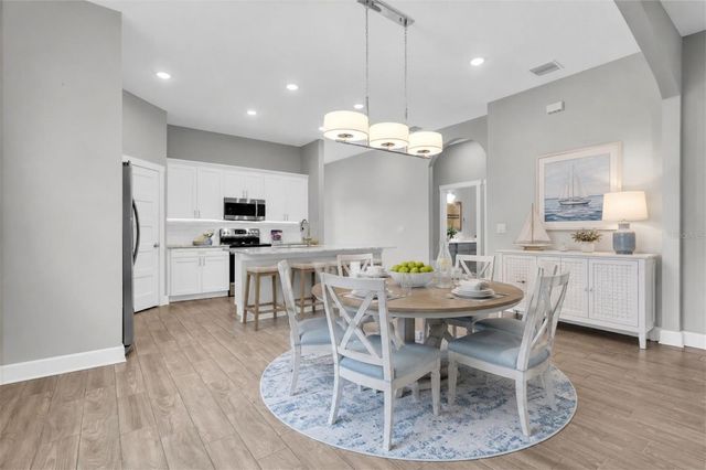 224 NE JEFFERSON CIRCLE N, St Petersburg, FL 33702