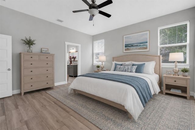 224 NE JEFFERSON CIRCLE N, St Petersburg, FL 33702