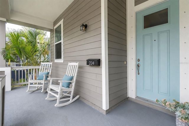 224 NE JEFFERSON CIRCLE N, St Petersburg, FL 33702