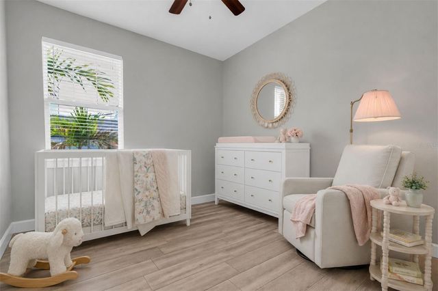 224 NE JEFFERSON CIRCLE N, St Petersburg, FL 33702