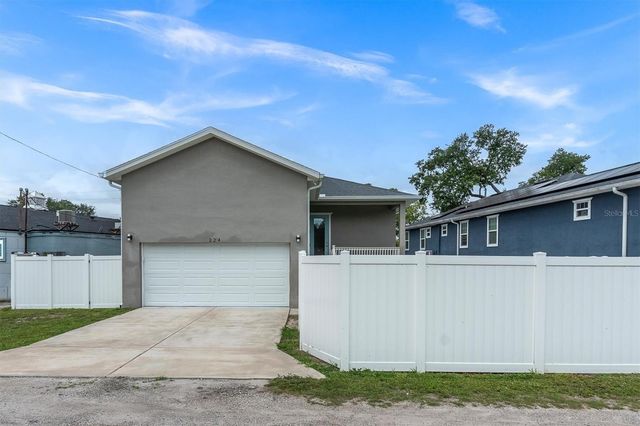 224 NE JEFFERSON CIRCLE N, St Petersburg, FL 33702
