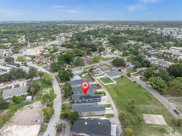 224 NE JEFFERSON CIRCLE N, St Petersburg, FL 33702