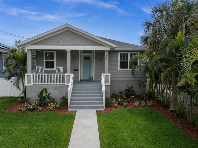 224 NE JEFFERSON CIRCLE N, St Petersburg, FL 33702