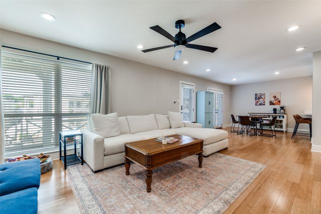 5937 E University Boulevard 229, Dallas, TX 75206