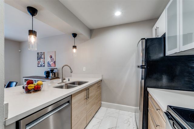 5937 E University Boulevard 229, Dallas, TX 75206