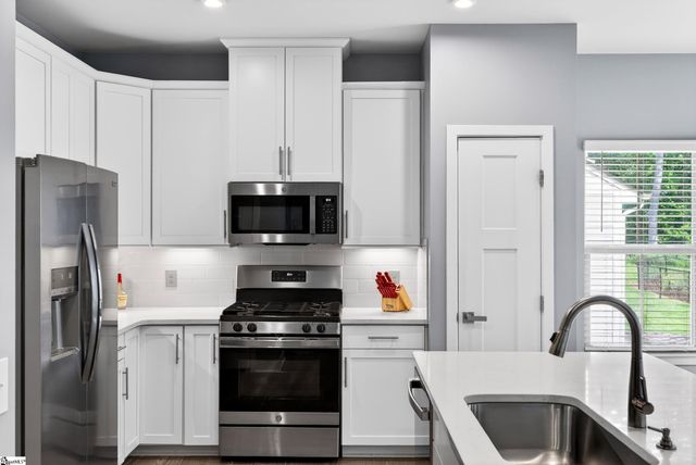 514 Martin Creek Drive, Simpsonville, SC 29680