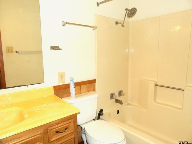 140 Bird Dog Circle, Crockett, TX 75835