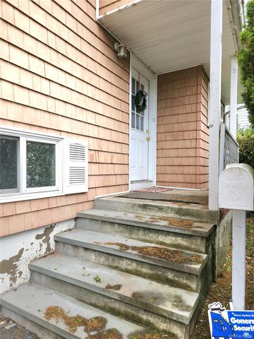 11 Howard Street, Hicksville, NY 11801