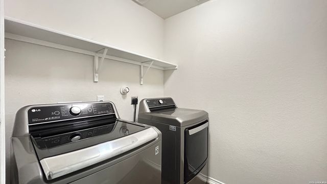 6429 HANDEL LDG, San Antonio, TX 78252