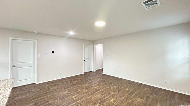 6429 HANDEL LDG, San Antonio, TX 78252