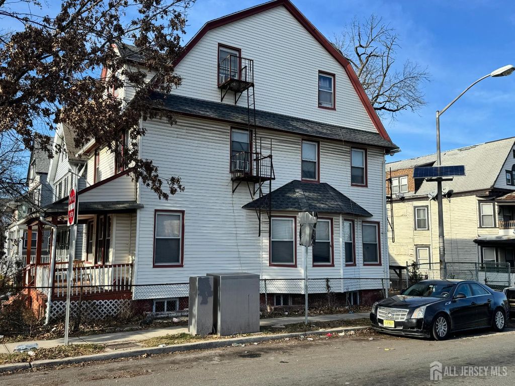 278 William Street, East Orange, NJ 07017