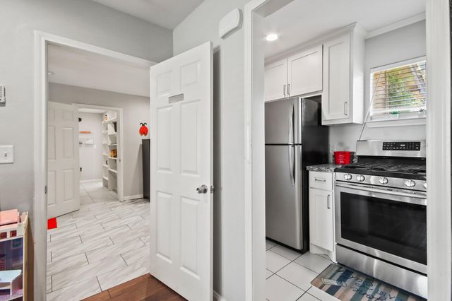 5302 Treaschwig Road, Spring, TX 77373