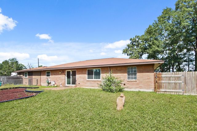 5302 Treaschwig Road, Spring, TX 77373