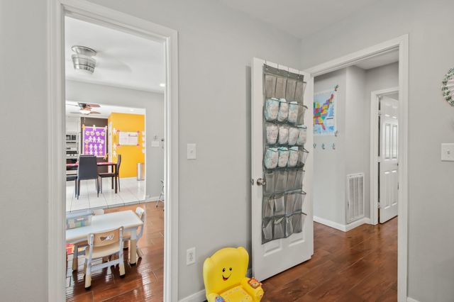 5302 Treaschwig Road, Spring, TX 77373